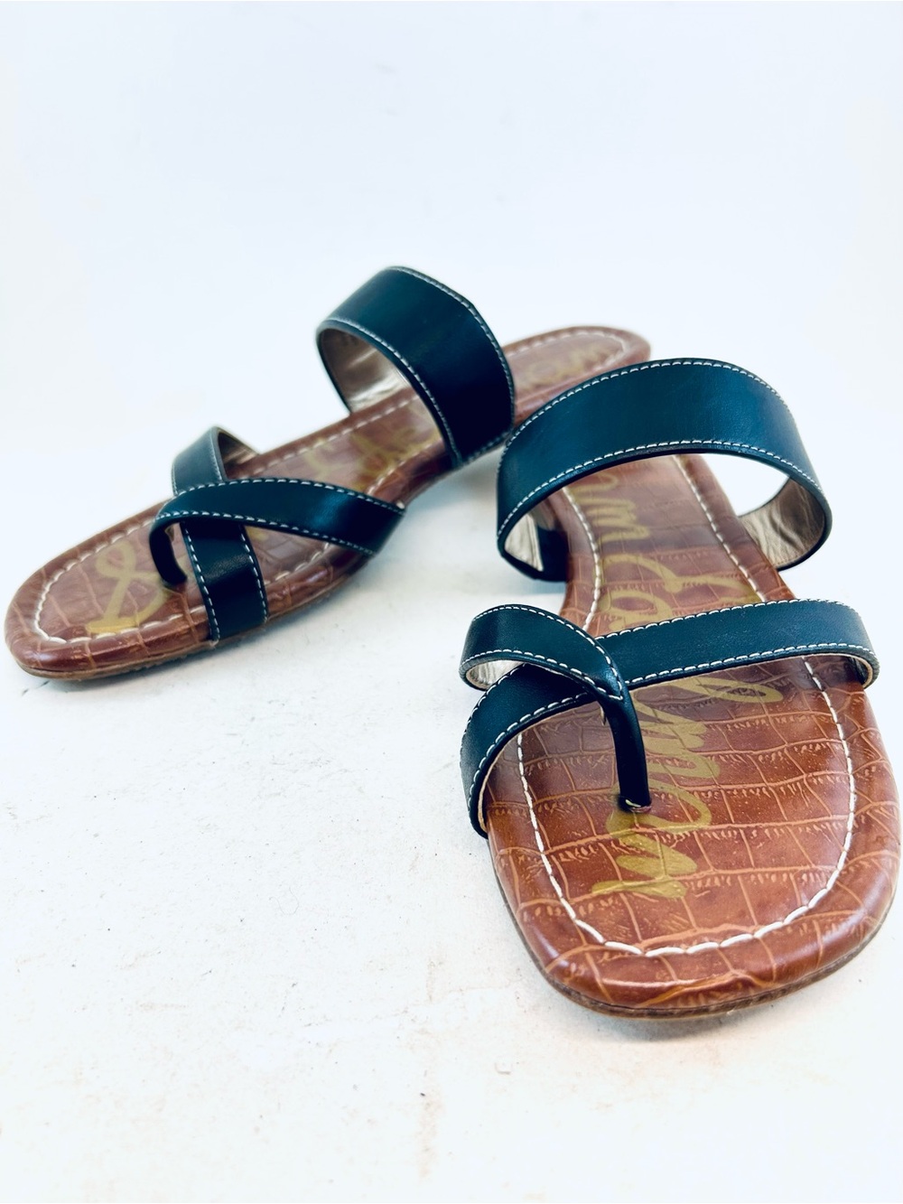 Sam Edelman Black White Stitching Bernice Toe Loop Flat Sandals size 6 WIDE 36